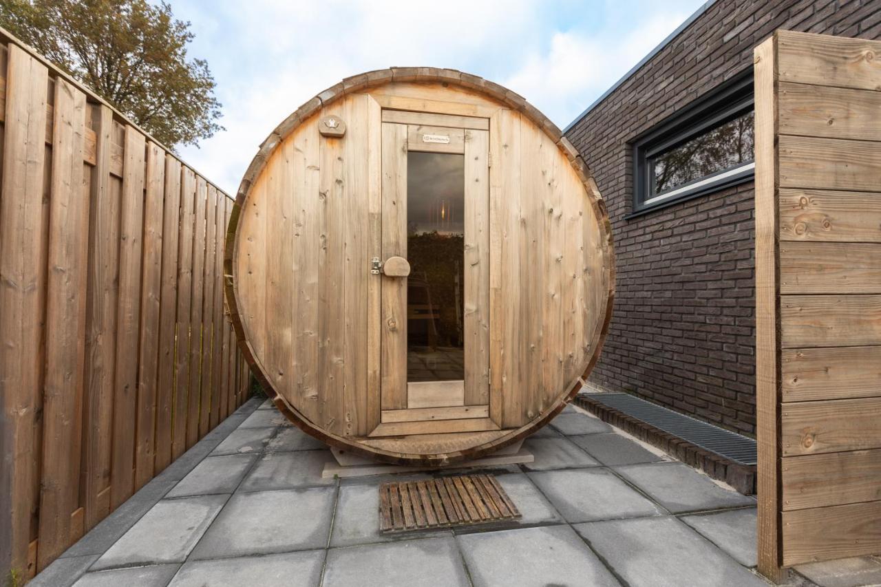 Wellness Bungalow With Sauna Ермело Екстериор снимка